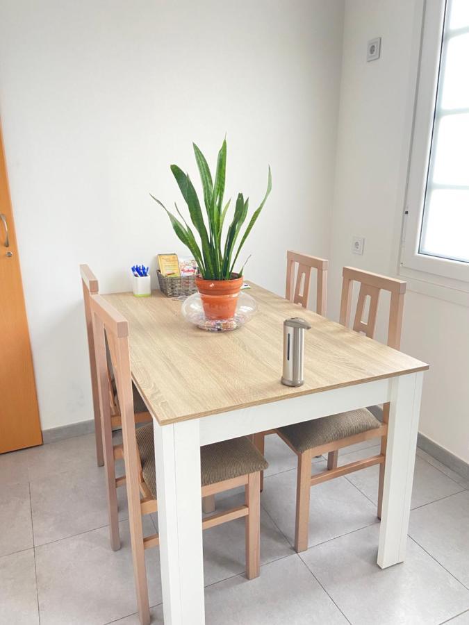 Albergue O Marco ปอนเตเบดรา ภายนอก รูปภาพ